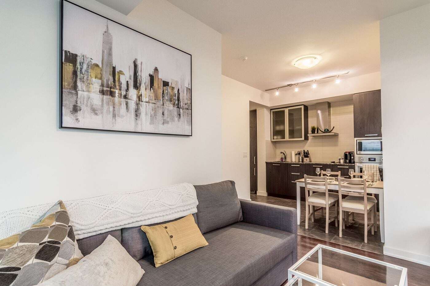 Aoc Suites - Two Bedroom Condo - City/Cn Tower View トロント エクステリア 写真