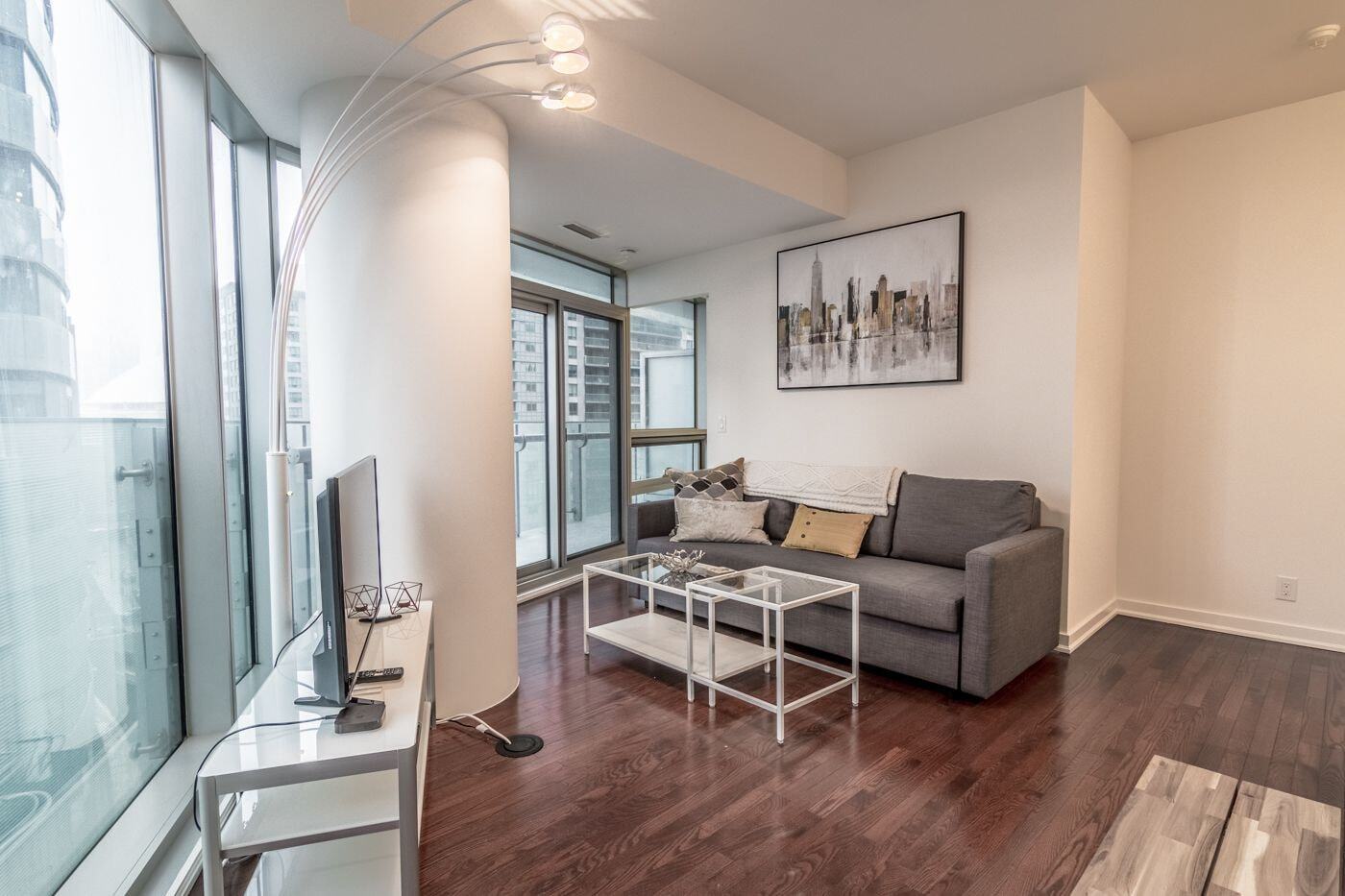 Aoc Suites - Two Bedroom Condo - City/Cn Tower View トロント エクステリア 写真