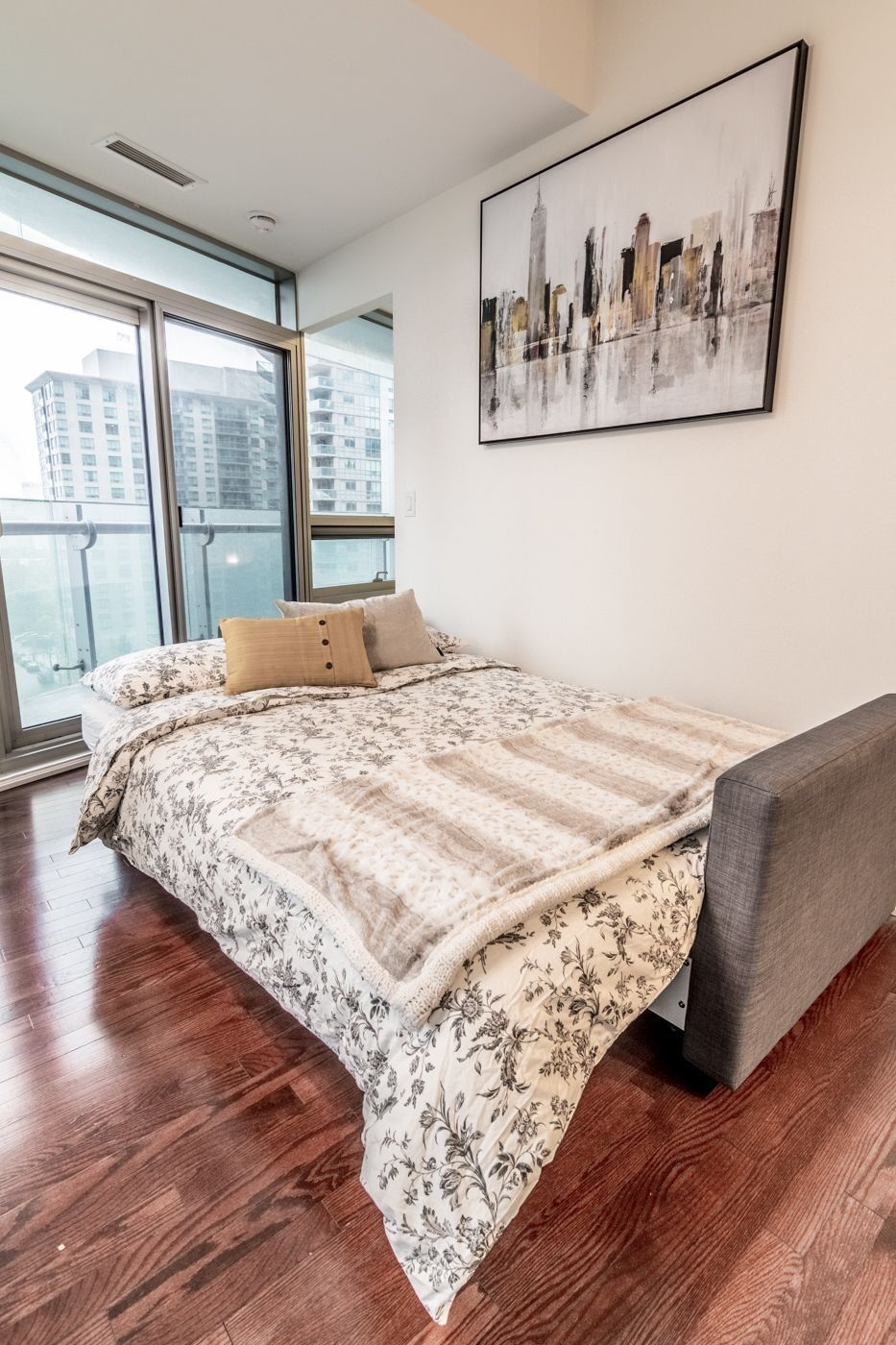 Aoc Suites - Two Bedroom Condo - City/Cn Tower View トロント エクステリア 写真