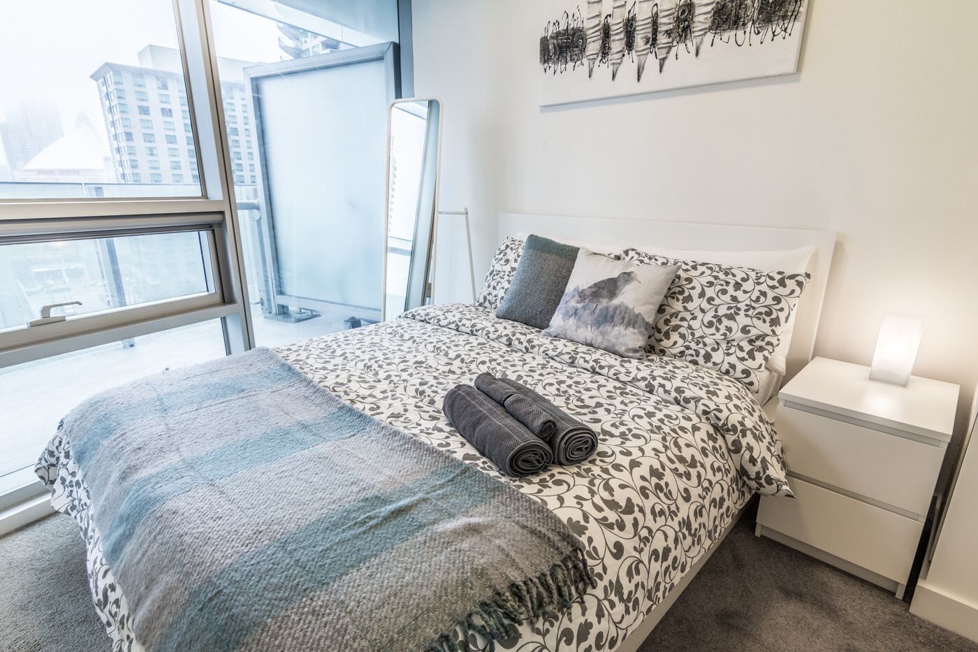 Aoc Suites - Two Bedroom Condo - City/Cn Tower View トロント エクステリア 写真